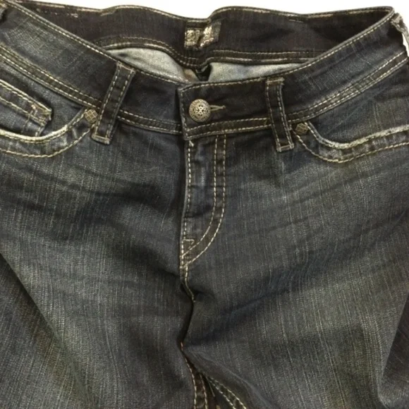 Silver Jeans - Picture 3 of 6